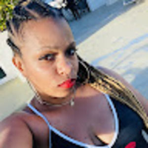 Meet your Posher, Elesha